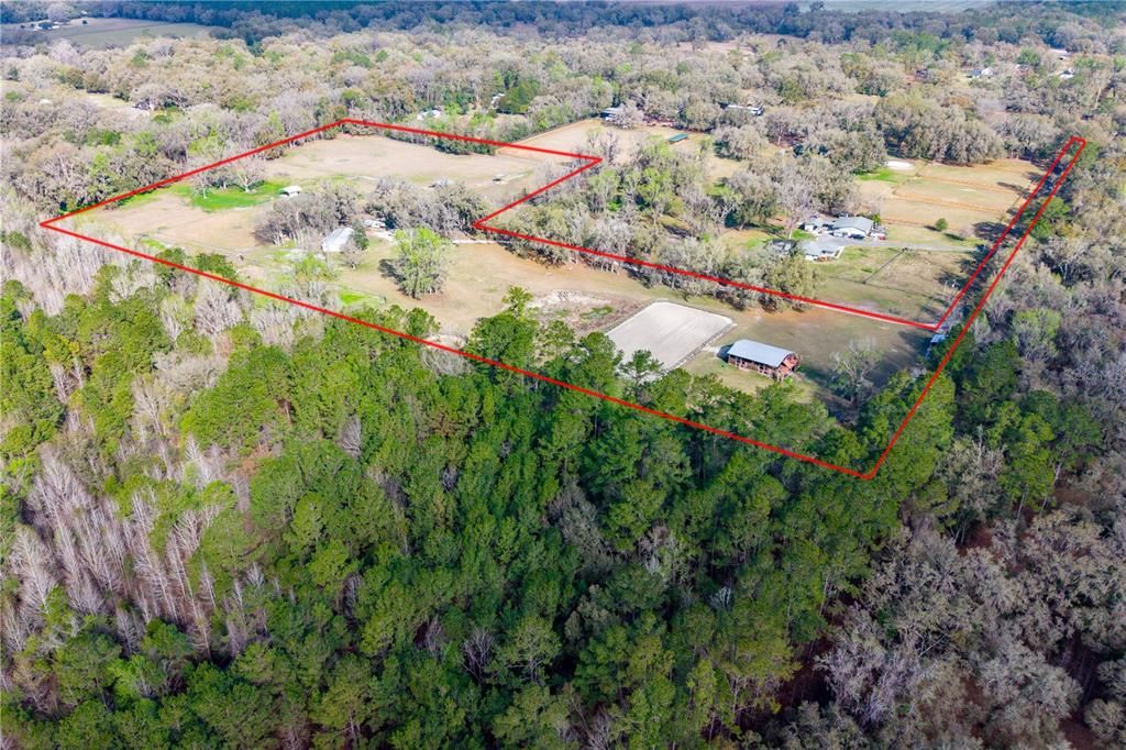 For Sale: $899,000 (3 beds, 2 baths, 1560 Square Feet)