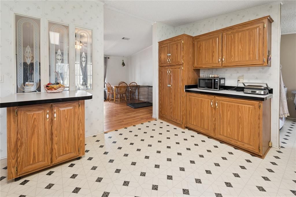 For Sale: $899,000 (3 beds, 2 baths, 1560 Square Feet)