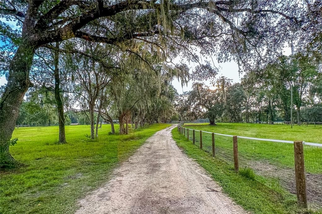 For Sale: $899,000 (3 beds, 2 baths, 1560 Square Feet)