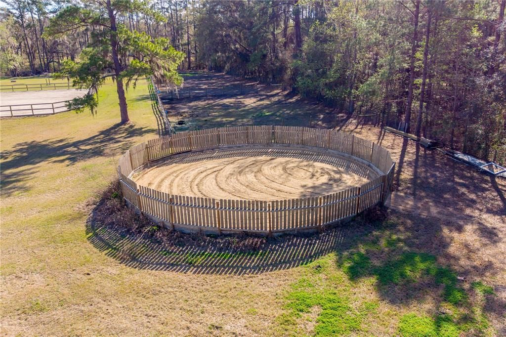 For Sale: $899,000 (3 beds, 2 baths, 1560 Square Feet)