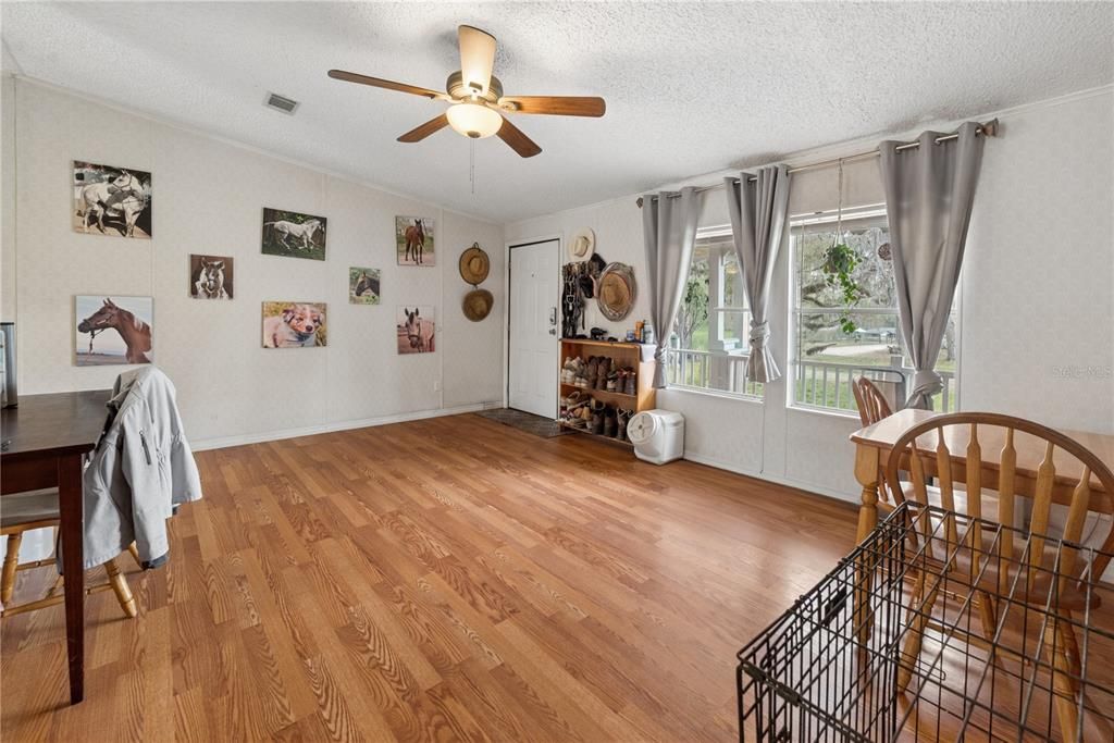 For Sale: $899,000 (3 beds, 2 baths, 1560 Square Feet)