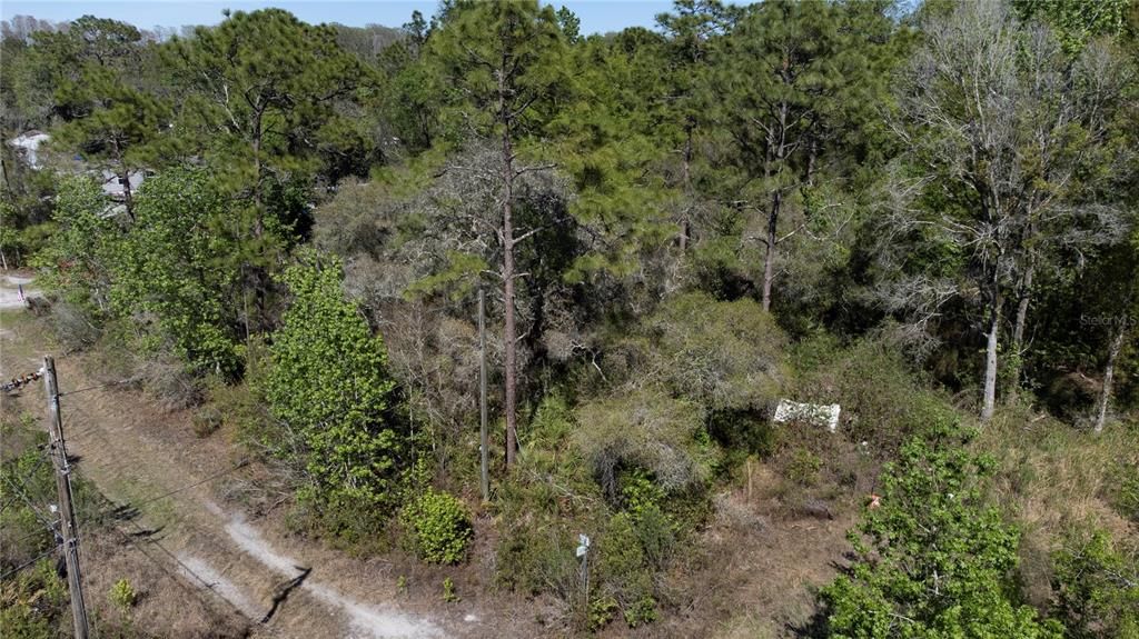 待售: $11,500 (0.18 acres)