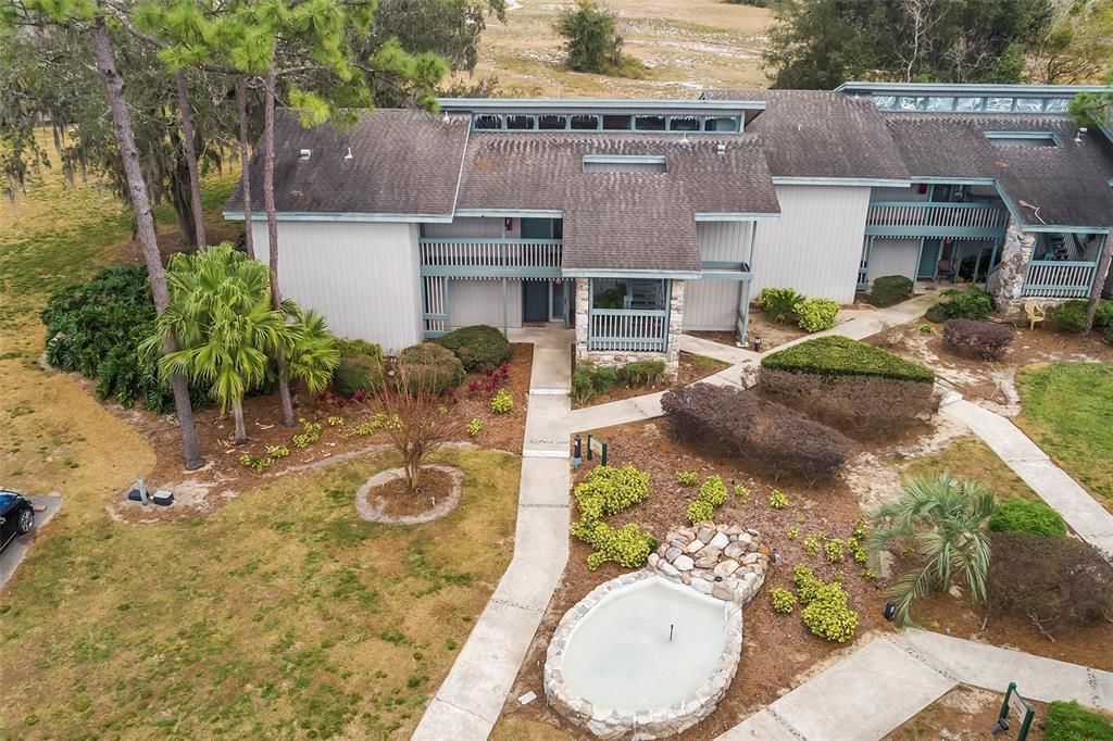 Active With Contract: $124,900 (2 beds, 2 baths, 1385 Square Feet)