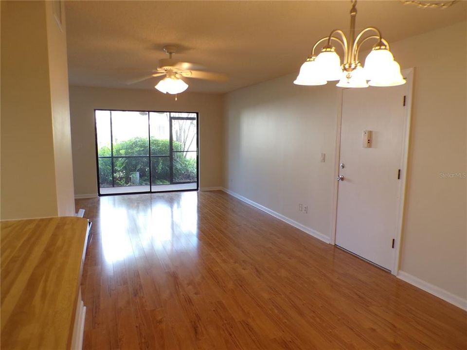 For Rent: $1,600 (2 beds, 2 baths, 1062 Square Feet)