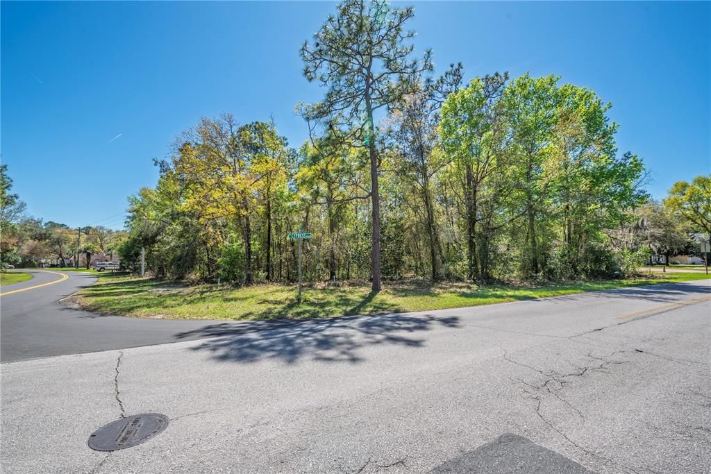 На продажу: $16,500 (0.29 acres)