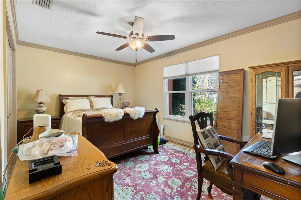 Activo con contrato: $874,500 (4 camas, 3 baños, 2792 Pies cuadrados)