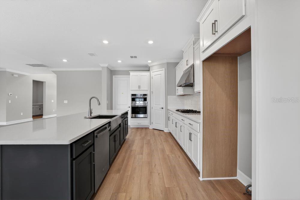 На продажу: $674,999 (5 спален, 4 ванн, 3461 Квадратных фут)