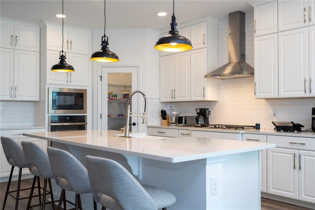 На продажу: $675,000 (4 спален, 3 ванн, 2766 Квадратных фут)