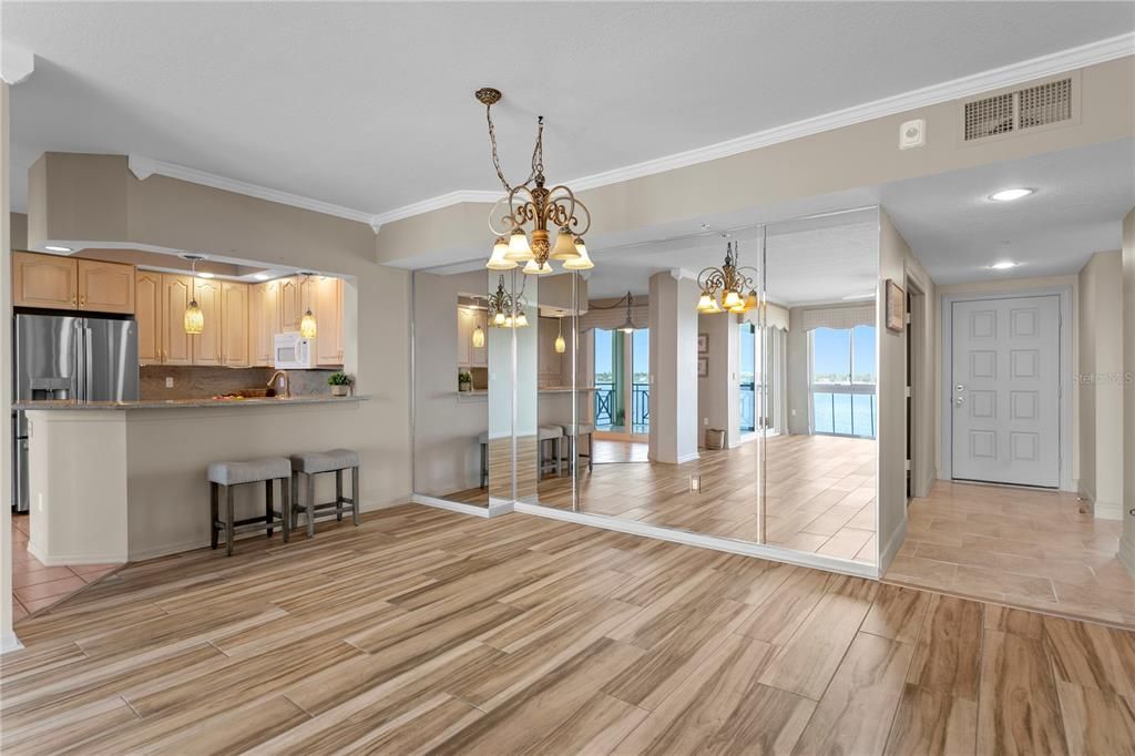 Active With Contract: $795,000 (2 beds, 2 baths, 1510 Square Feet)