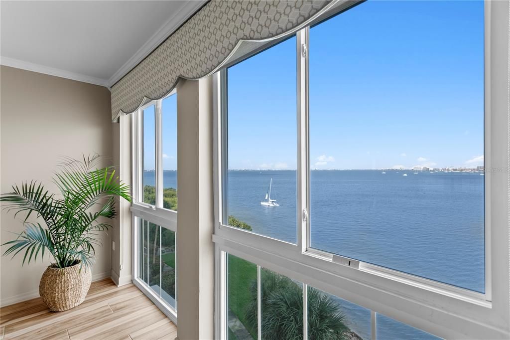Active With Contract: $795,000 (2 beds, 2 baths, 1510 Square Feet)