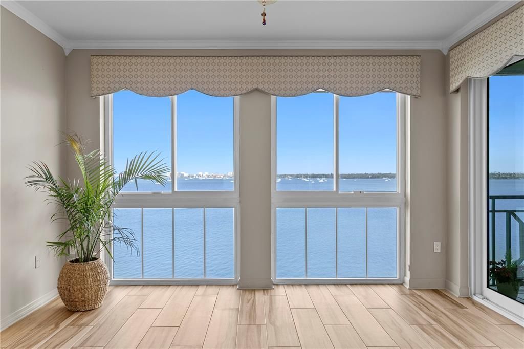 Active With Contract: $795,000 (2 beds, 2 baths, 1510 Square Feet)