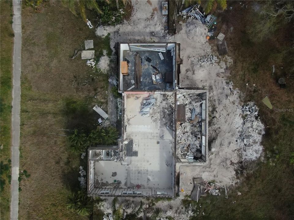 待售: $450,000 (0.37 acres)