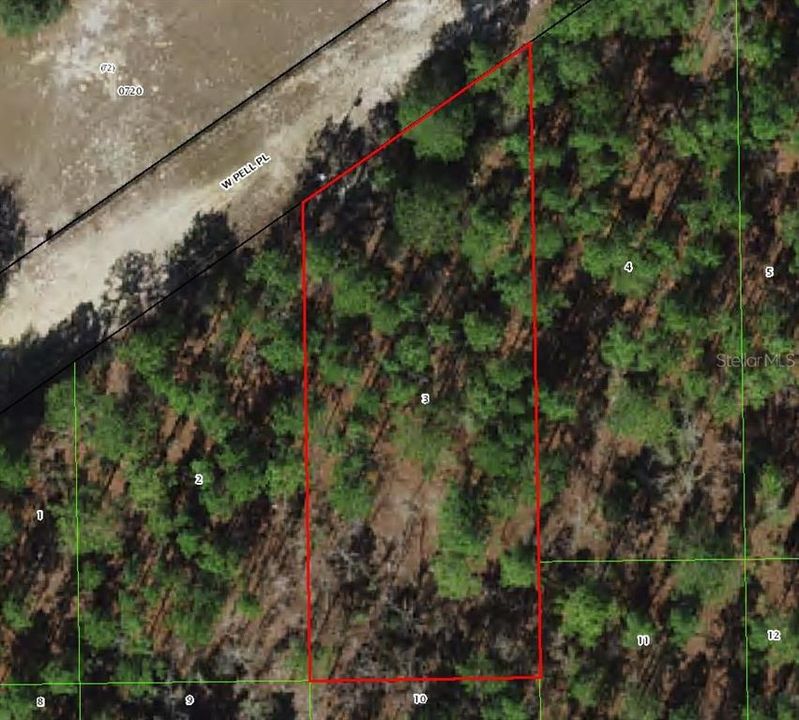 На продажу: $10,900 (0.55 acres)