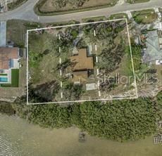 For Sale: $600,000 (0.40 acres)