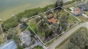 For Sale: $600,000 (0.40 acres)