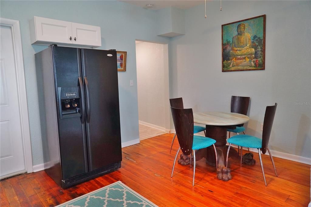 На продажу: $550,000 (3 спален, 0 ванн, 1847 Квадратных фут)