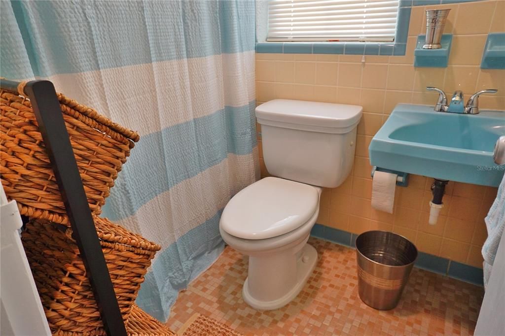 На продажу: $550,000 (3 спален, 0 ванн, 1847 Квадратных фут)