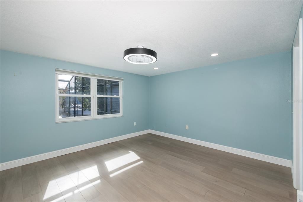 Active With Contract: $469,000 (3 beds, 2 baths, 2136 Square Feet)