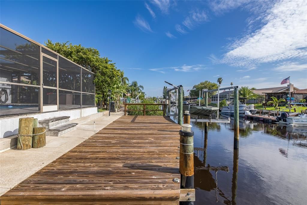 Active With Contract: $469,000 (3 beds, 2 baths, 2136 Square Feet)
