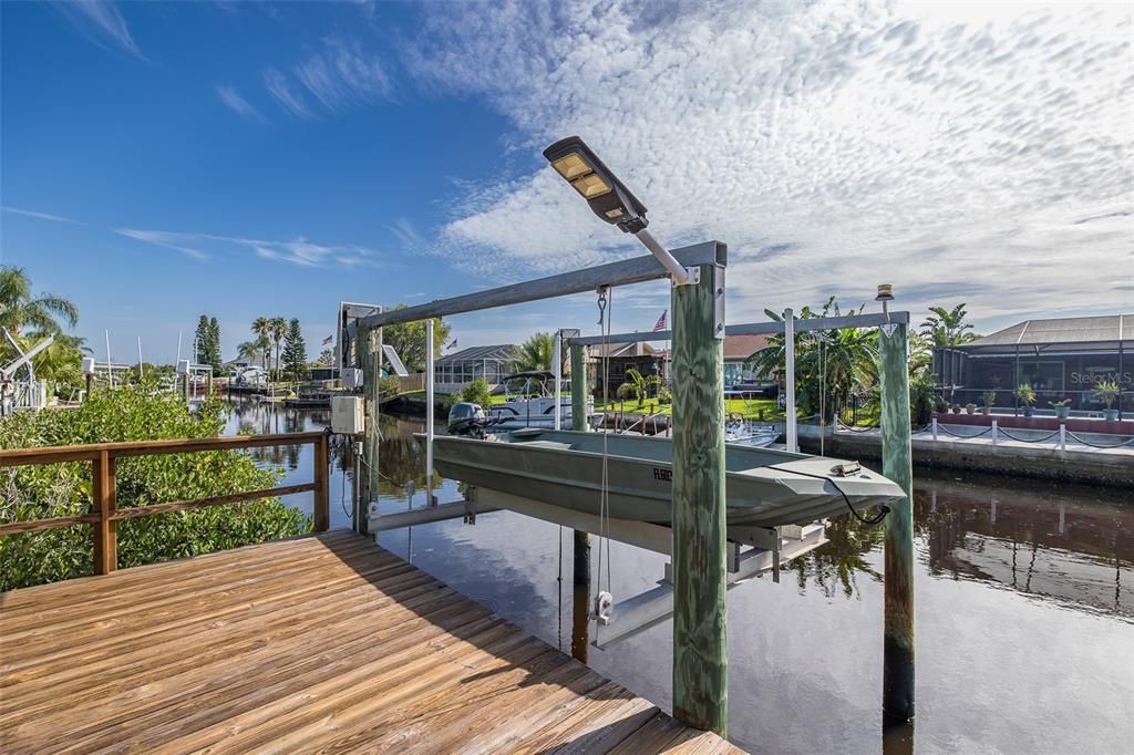 Active With Contract: $469,000 (3 beds, 2 baths, 2136 Square Feet)