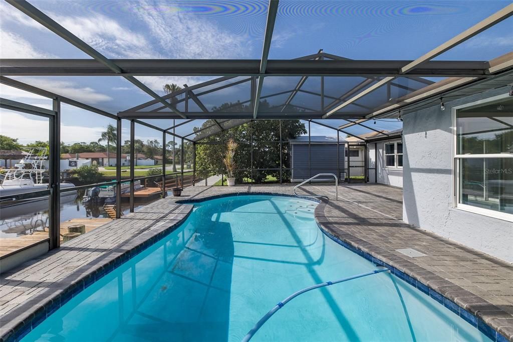 Active With Contract: $469,000 (3 beds, 2 baths, 2136 Square Feet)