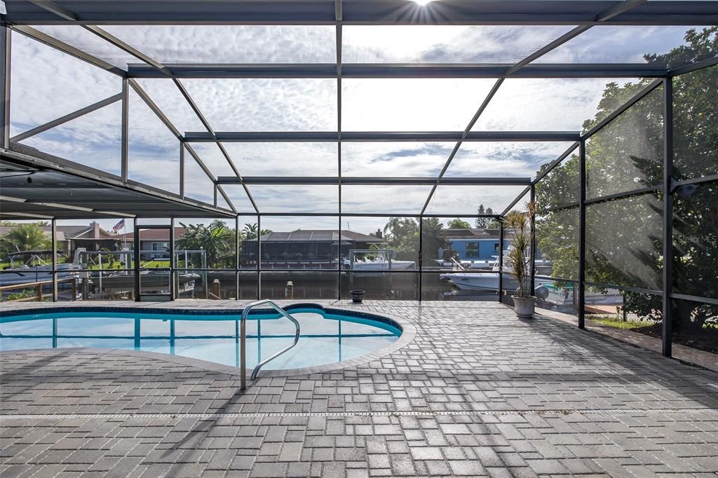 Active With Contract: $469,000 (3 beds, 2 baths, 2136 Square Feet)