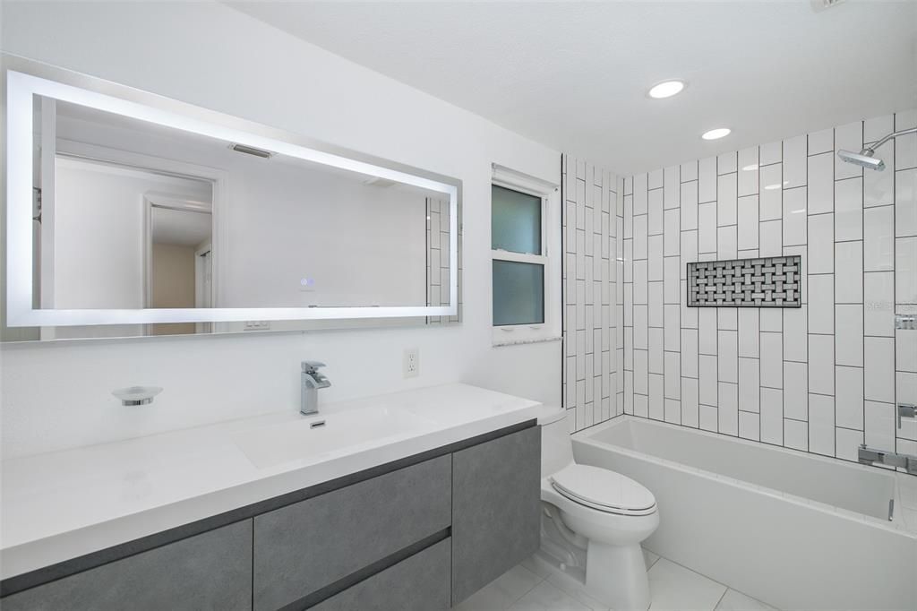 Active With Contract: $469,000 (3 beds, 2 baths, 2136 Square Feet)