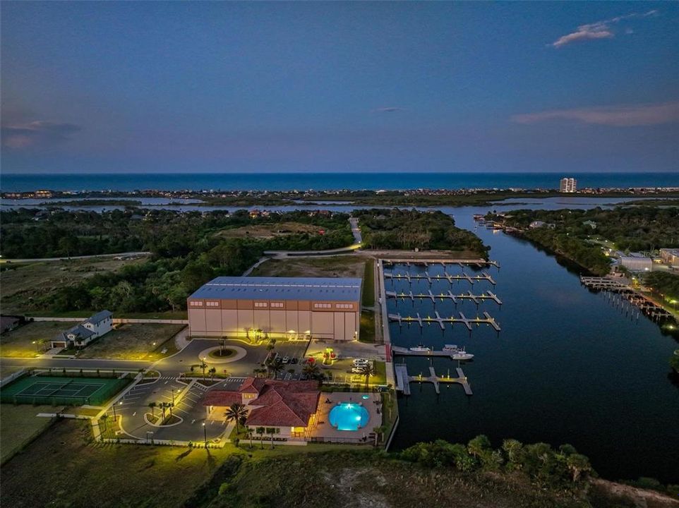 На продажу: $119,000 (0.14 acres)
