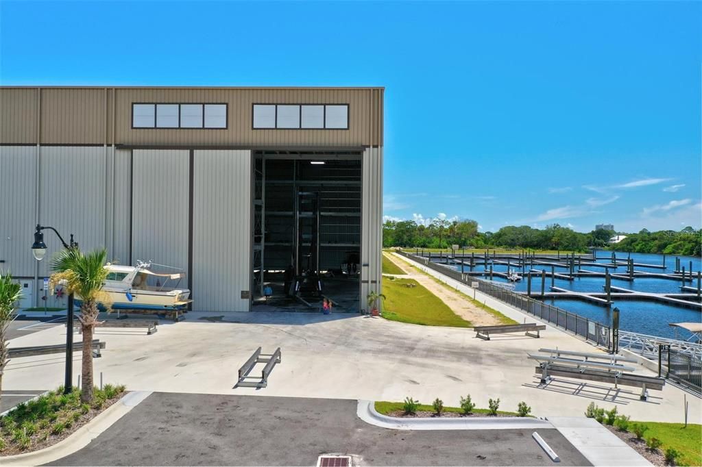 На продажу: $119,000 (0.14 acres)