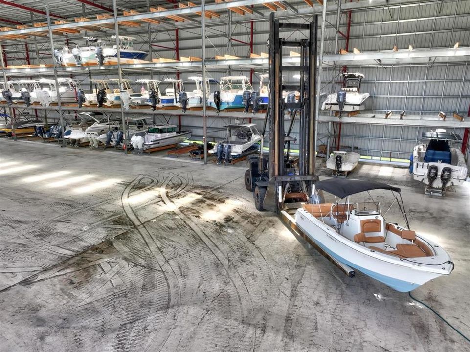На продажу: $119,000 (0.14 acres)