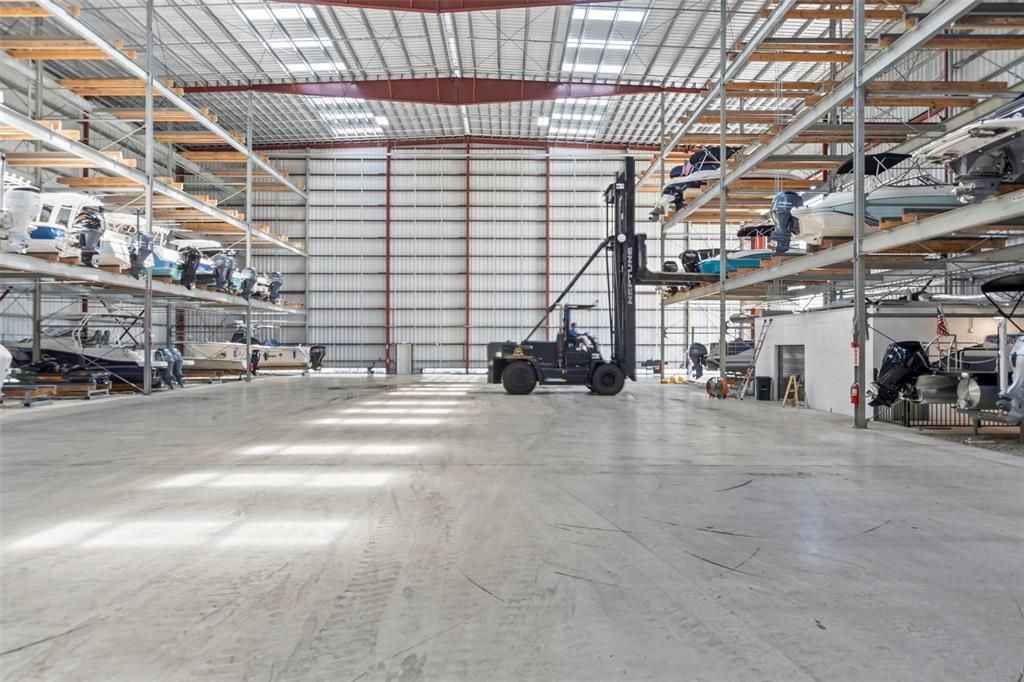 На продажу: $119,000 (0.14 acres)