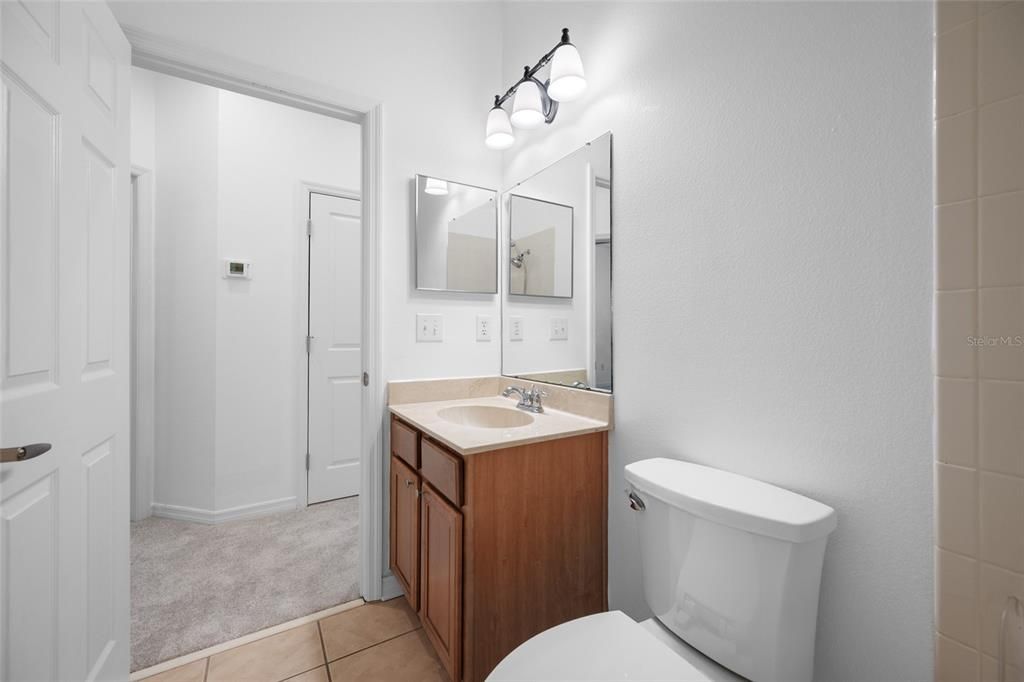 Activo con contrato: $439,000 (3 camas, 2 baños, 1680 Pies cuadrados)