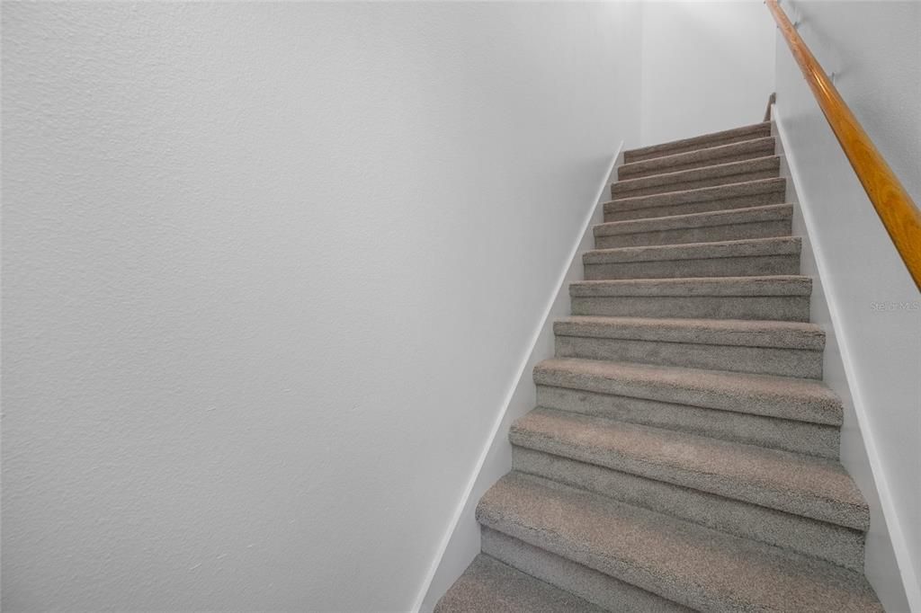 Activo con contrato: $439,000 (3 camas, 2 baños, 1680 Pies cuadrados)