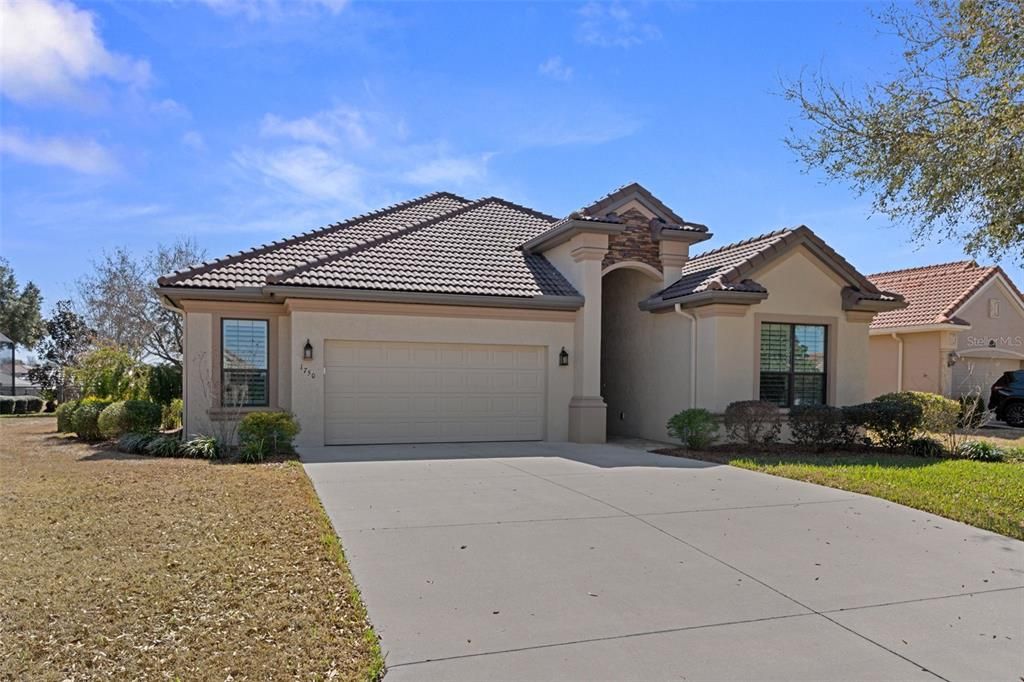 Active With Contract: $685,000 (3 beds, 2 baths, 2345 Square Feet)