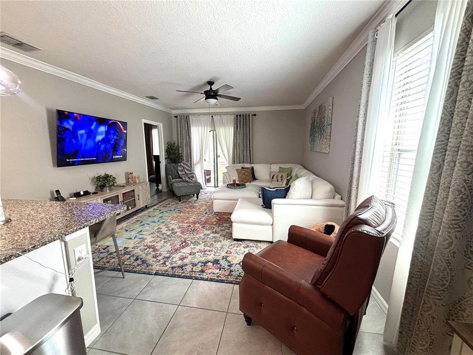 For Rent: $2,499 (3 beds, 2 baths, 1516 Square Feet)