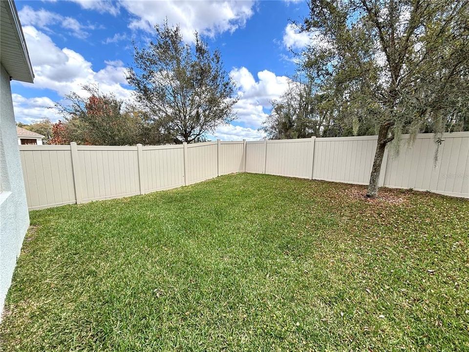 For Rent: $2,499 (3 beds, 2 baths, 1516 Square Feet)