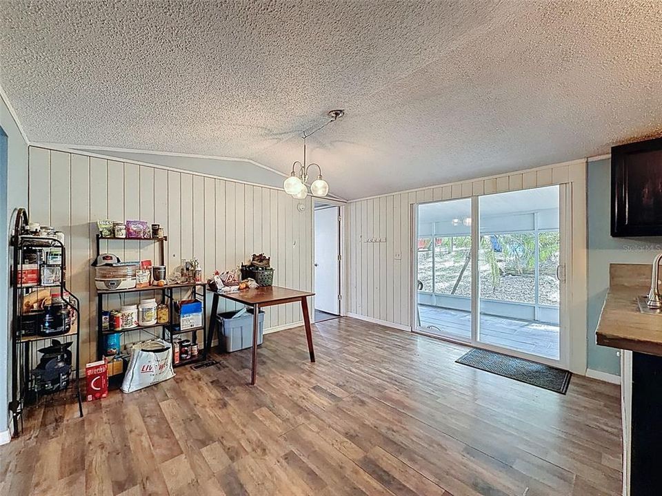 En Venta: $365,000 (3 camas, 1 baños, 1147 Pies cuadrados)