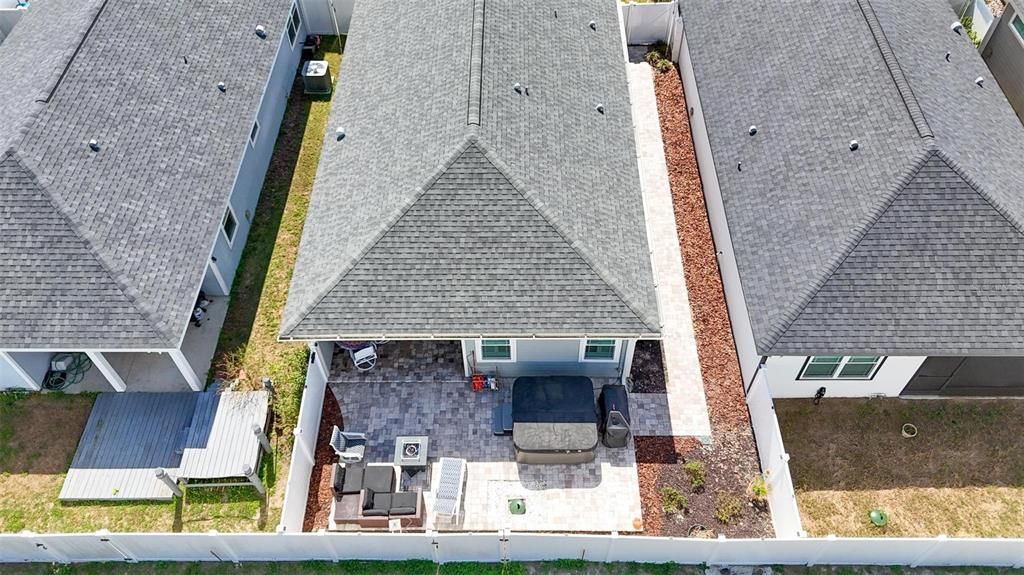 Activo con contrato: $285,000 (3 camas, 2 baños, 1381 Pies cuadrados)