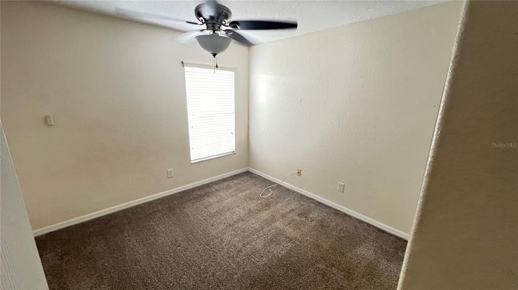 Activo con contrato: $219,900 (3 camas, 2 baños, 1299 Pies cuadrados)
