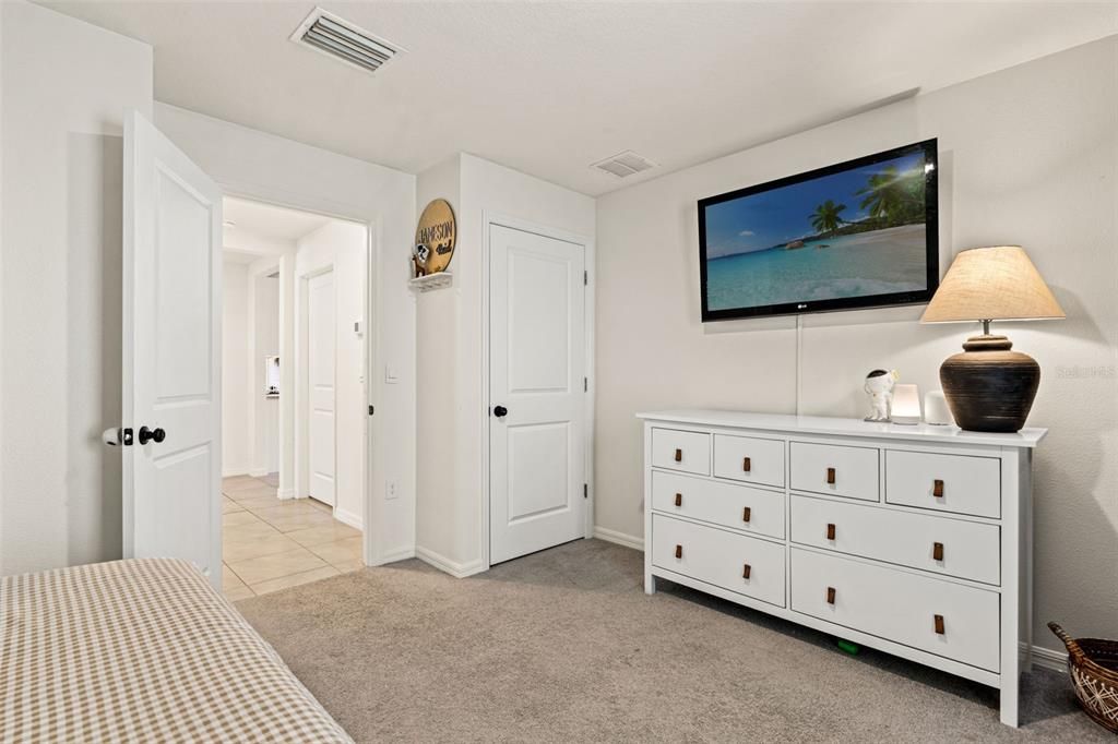 Active With Contract: $294,000 (4 beds, 2 baths, 1816 Square Feet)