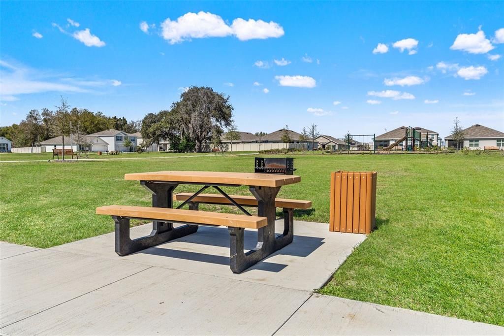 Active With Contract: $294,000 (4 beds, 2 baths, 1816 Square Feet)