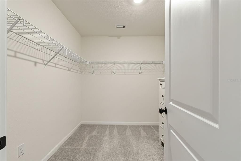 Active With Contract: $294,000 (4 beds, 2 baths, 1816 Square Feet)