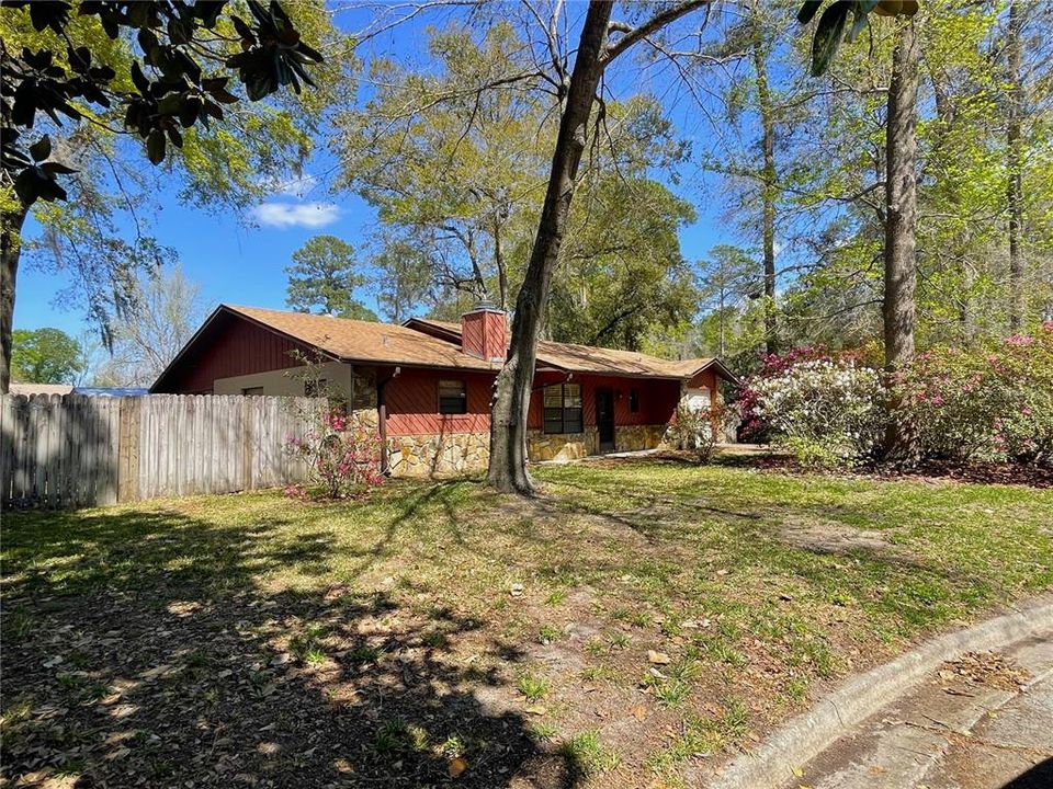 出租: $1,700 (2 贝兹, 2 浴室, 1112 平方英尺)