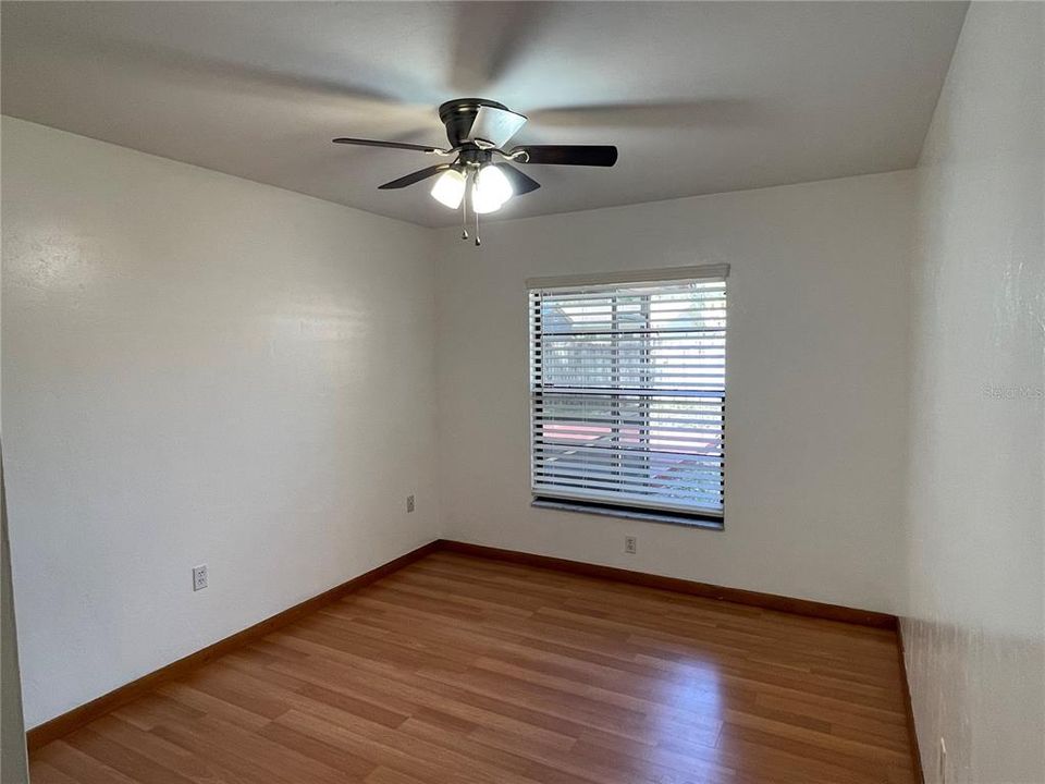 出租: $1,700 (2 贝兹, 2 浴室, 1112 平方英尺)