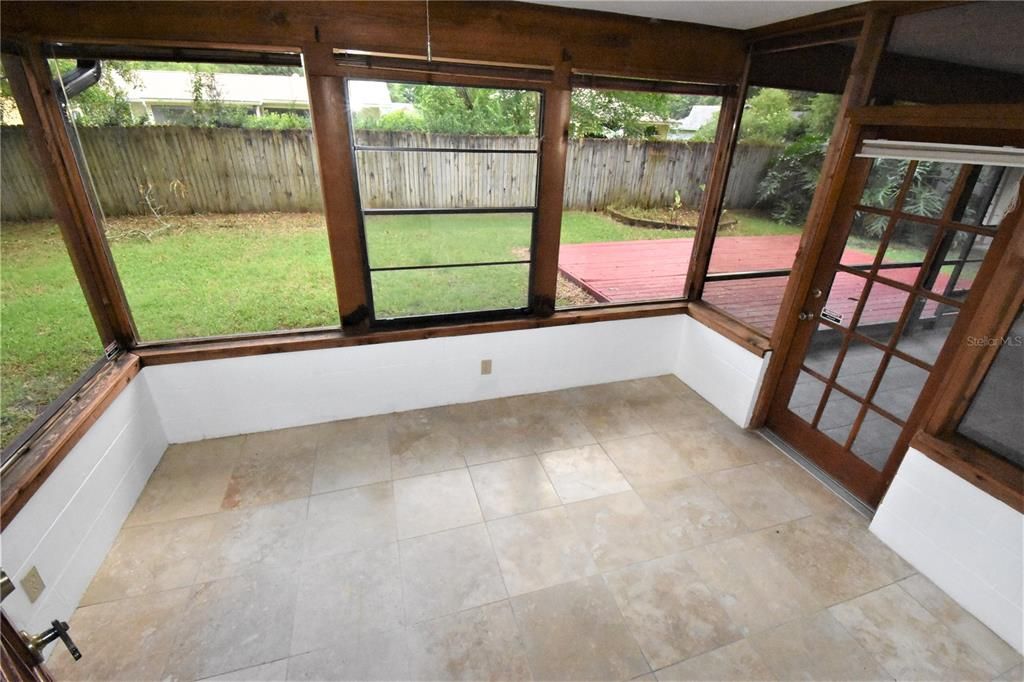 出租: $1,700 (2 贝兹, 2 浴室, 1112 平方英尺)