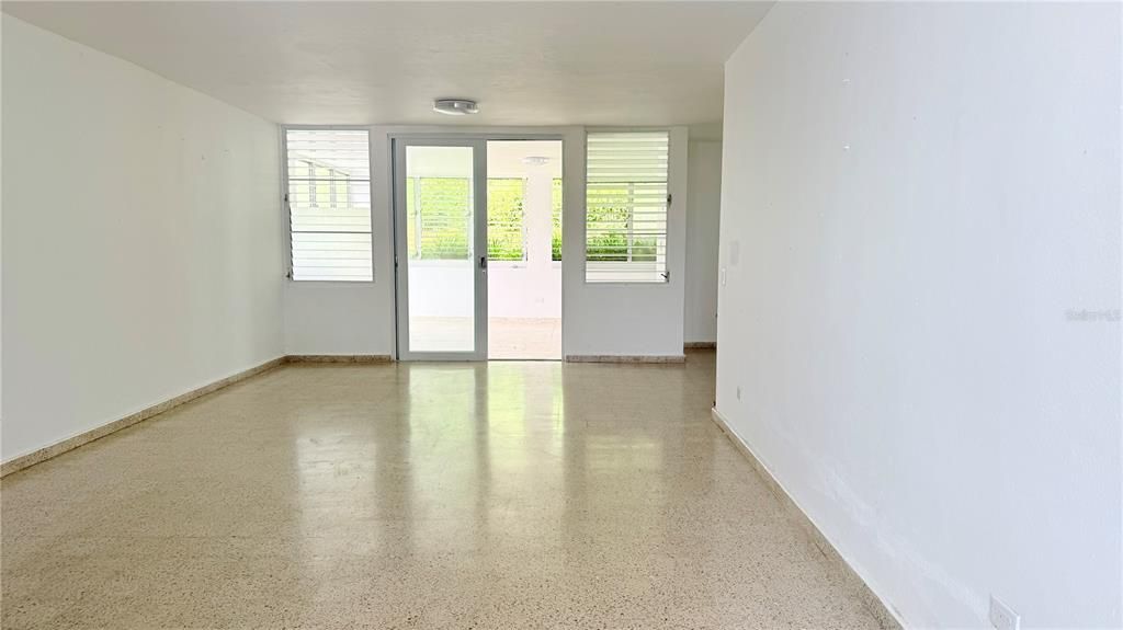 For Sale: $778,000 (4 beds, 3 baths, 3004.14 Square Feet)
