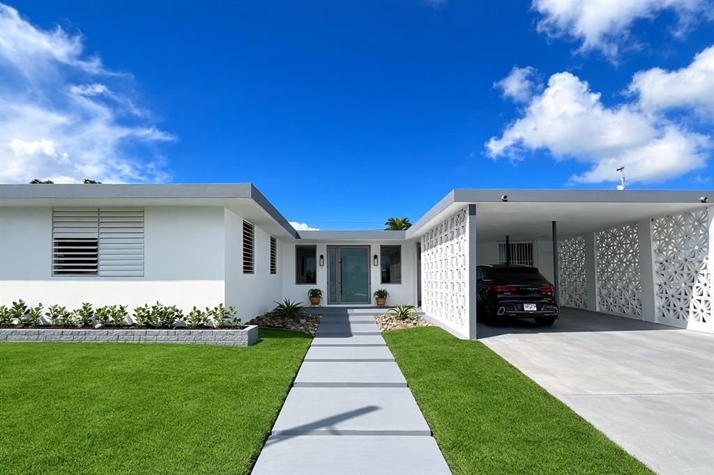 For Sale: $778,000 (4 beds, 3 baths, 3004.14 Square Feet)