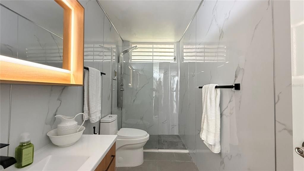For Sale: $778,000 (4 beds, 3 baths, 3004.14 Square Feet)
