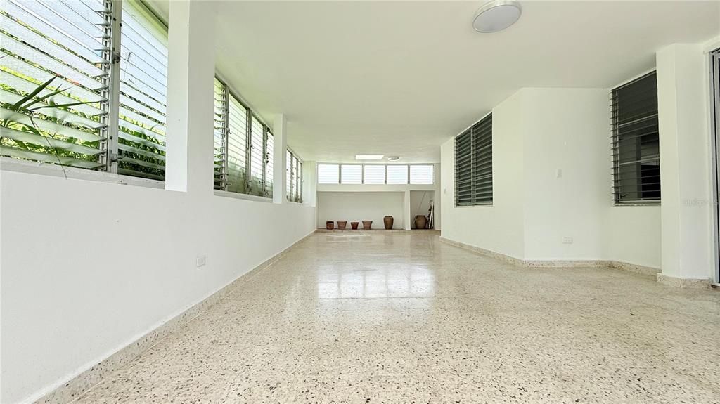 For Sale: $778,000 (4 beds, 3 baths, 3004.14 Square Feet)