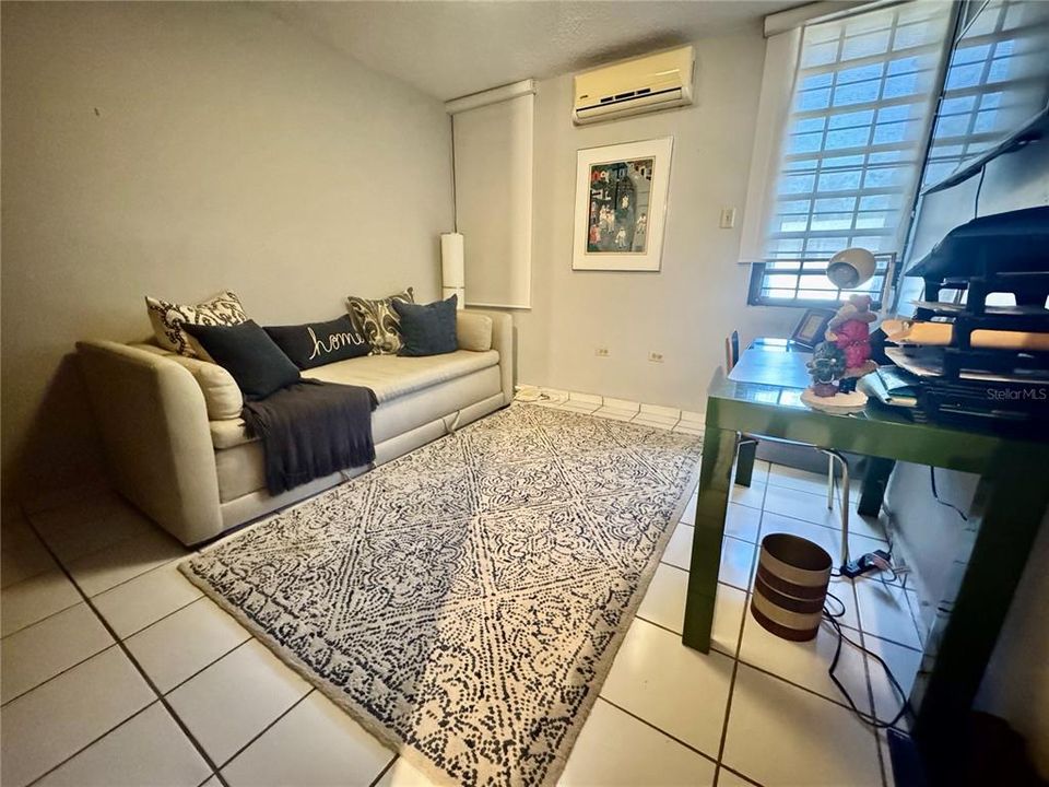 出租: $2,700 (3 贝兹, 2 浴室, 0 平方英尺)